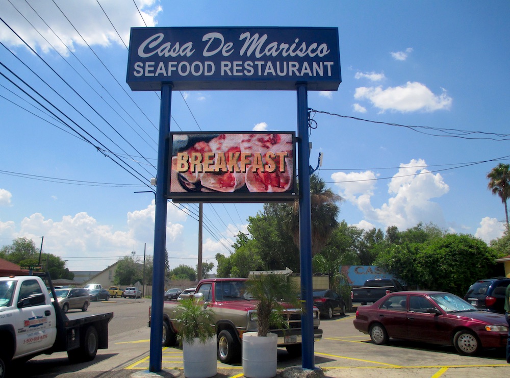 casa de marisco seafood restaurant color video sign